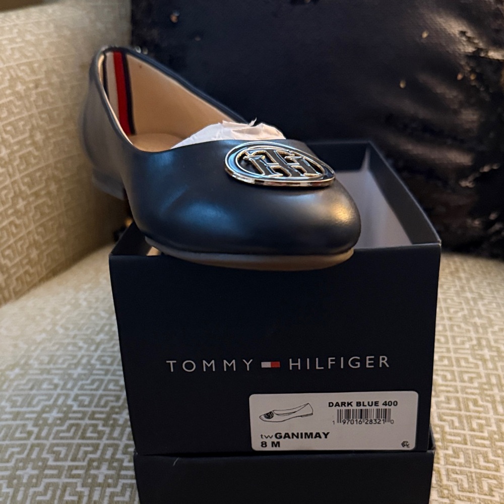 Tommy Hilfiger Women's Dark Blue Flats with Logo